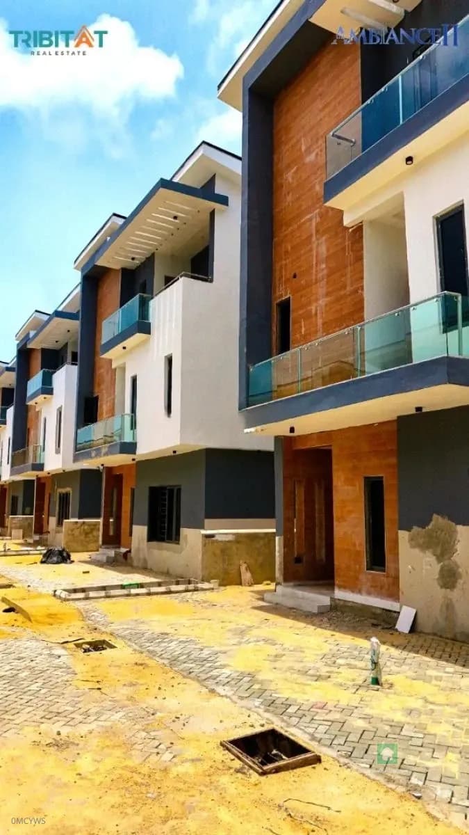 Modern 3-Bedroom Terrace in Ambiance II Luxury Estate, Sangotedo