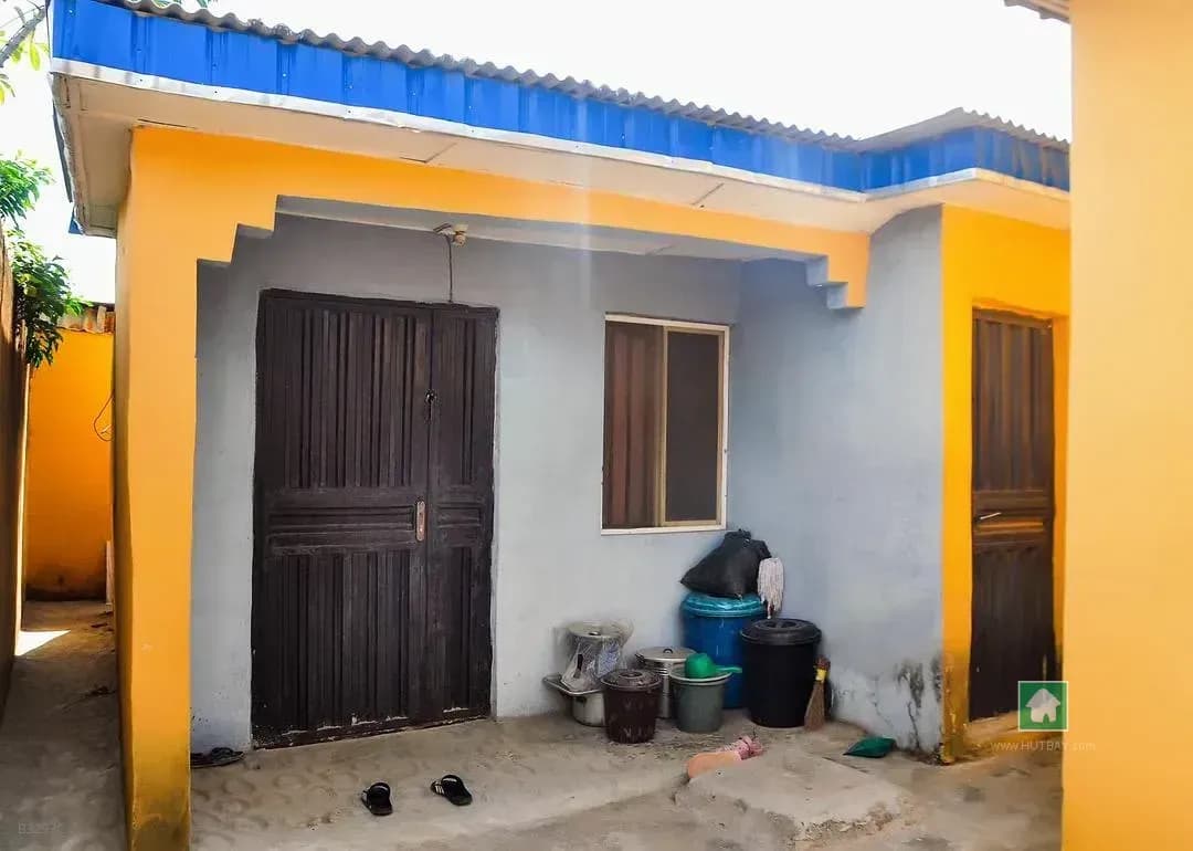 8-Bedroom, 8-Bathroom Flat Block, Ijegun, Ikotun, Lagos