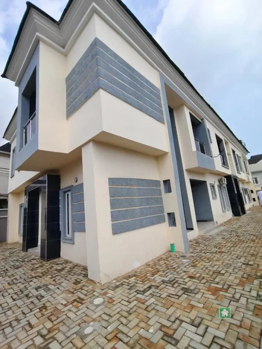 Spacious 3-Bedroom Flat Apartment in Sangotedo, Ajah, Lagos