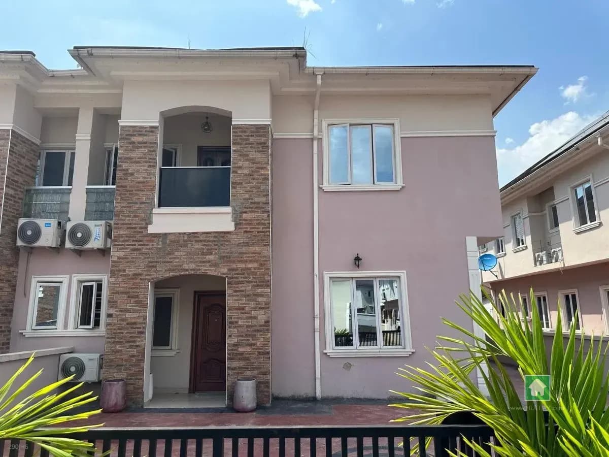Spacious 4 Bedroom Semi Detached Duplex in Sangotedo