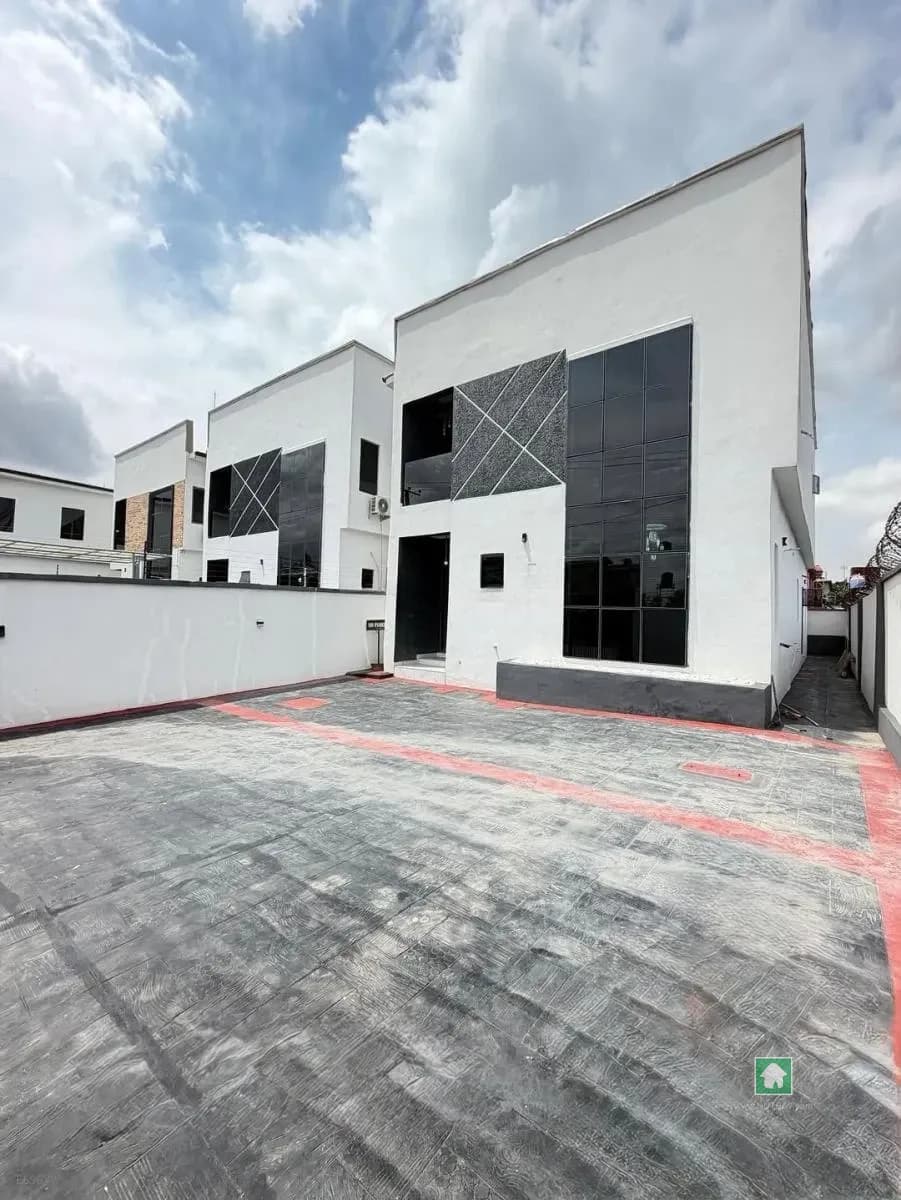Elegant Detached 4-Bedroom Duplex in Ogba