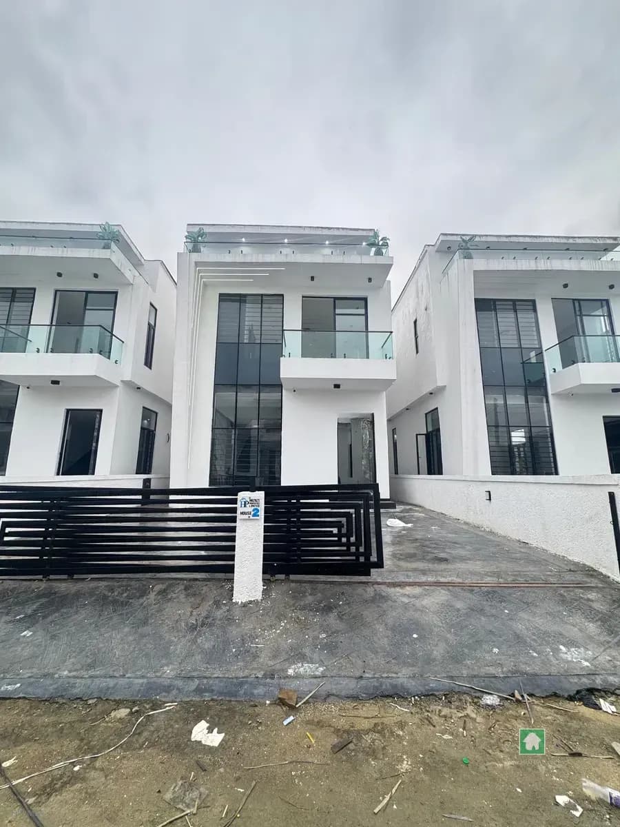 Spacious Detached 5-Bedroom Home in Sangotedo, Lagos