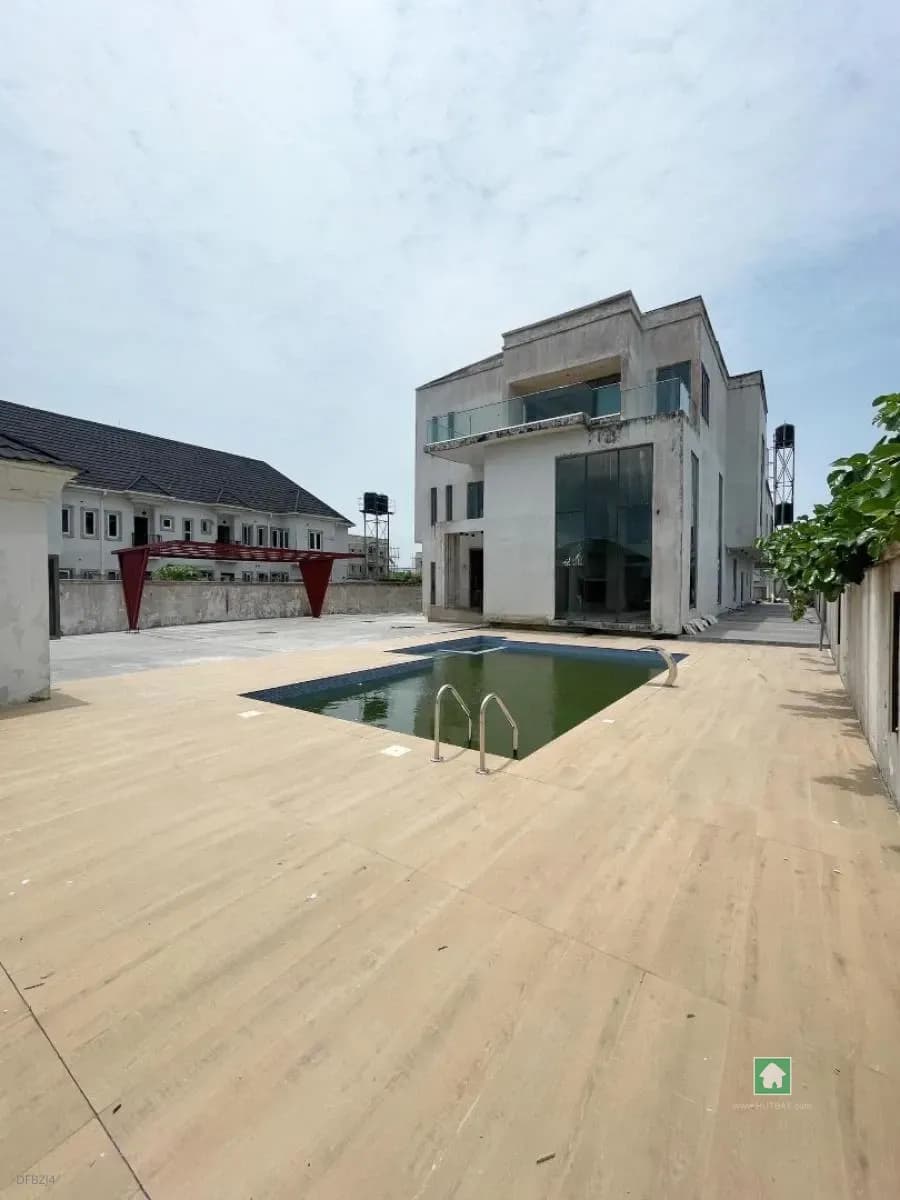 5 Bedroom Detached House for Sale in Sangotedo, Ajah