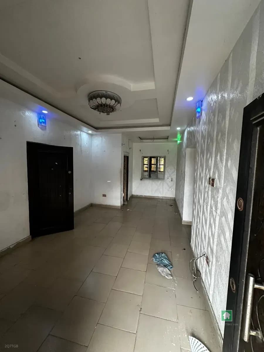 Spacious 2-Bedroom Flat Apartment in Sangotedo
