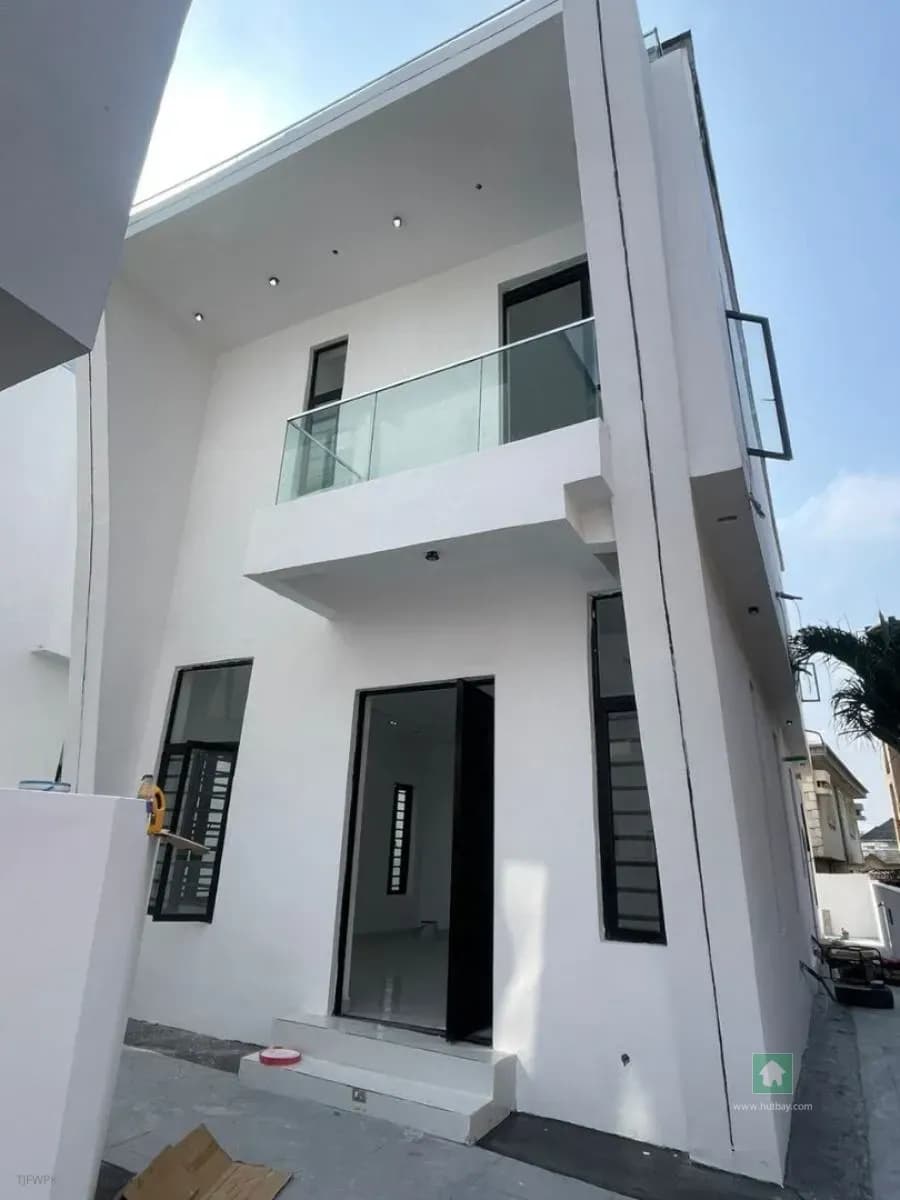 Spacious Detached Duplex With Modern Features in Sangotedo, Ajah