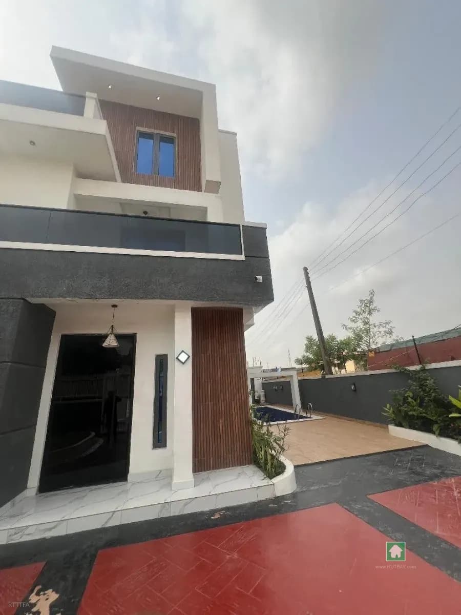 Elegant 6-Bedroom Detached Duplex Near Egbeda