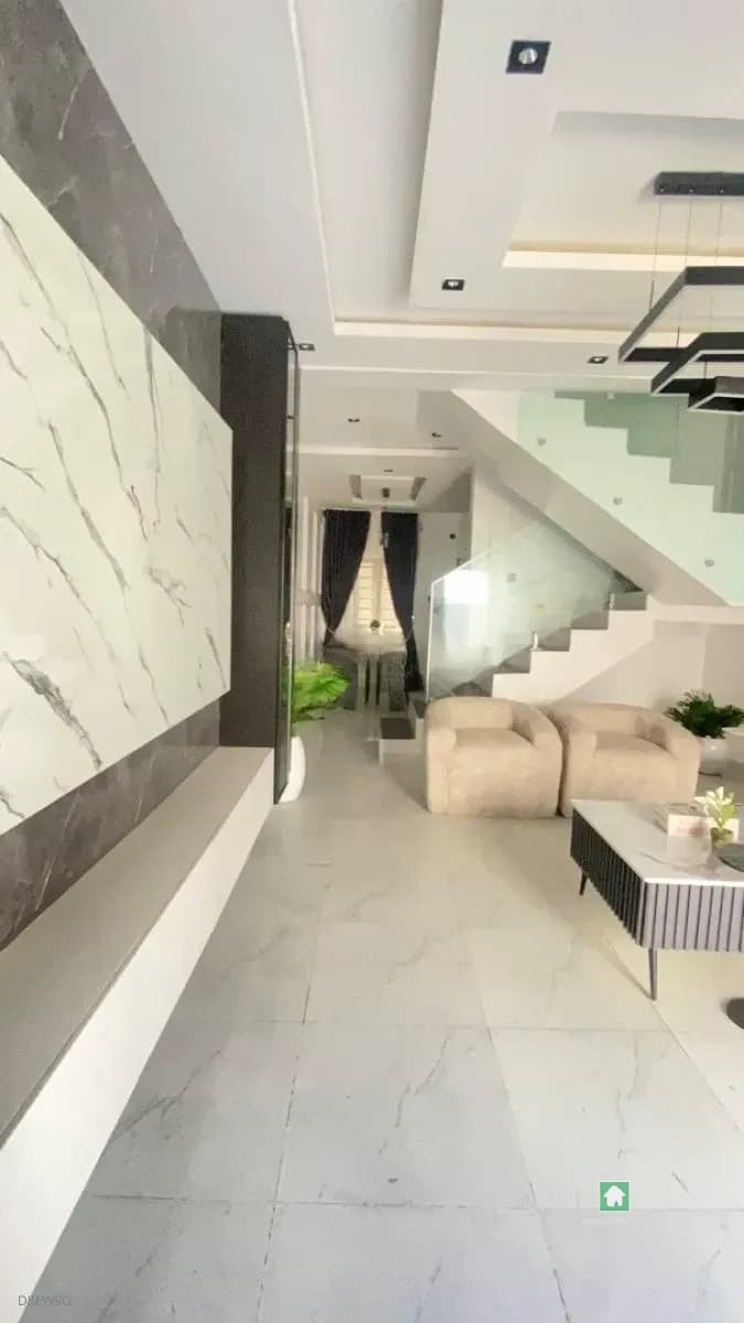 Cozy 2-Bedroom Terrace in Gated Estate, Sangotedo
