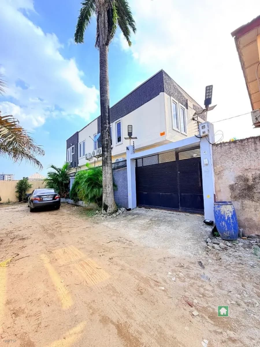 Beautifully Finished Detached Duplex in Ogba, Ikeja