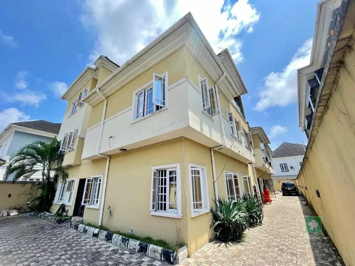 Spacious 5 Bedroom Terrace House for Rent in Sangotedo, Ajah