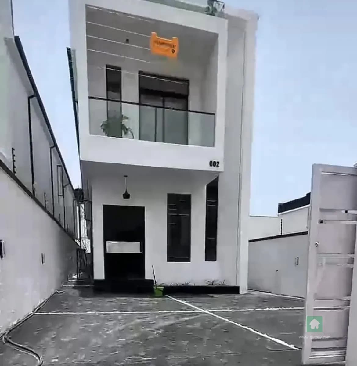 Spacious Detached 5-Bedroom Home in Sangotedo, Ajah