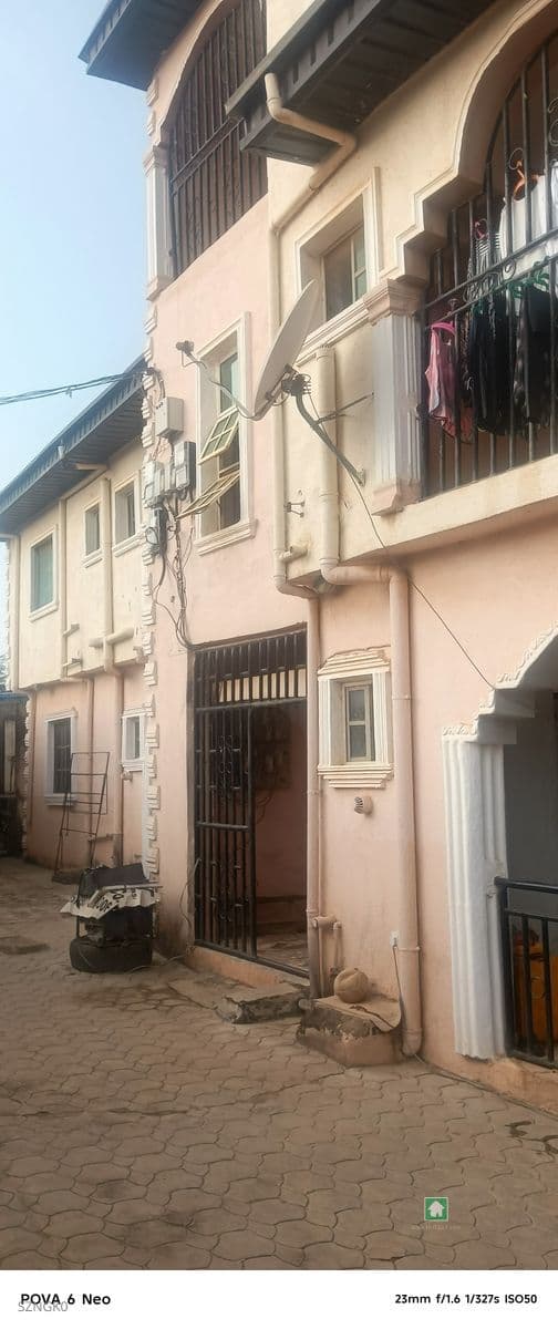 Newly refurbished mini flat