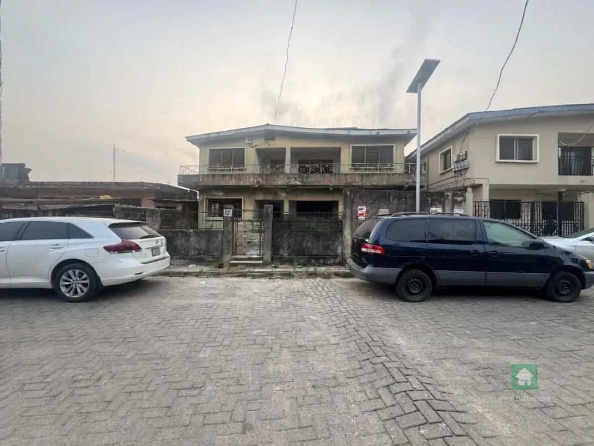 Land for Sale in Ogba, Ikeja - 633 sqm with Demolishable Structure