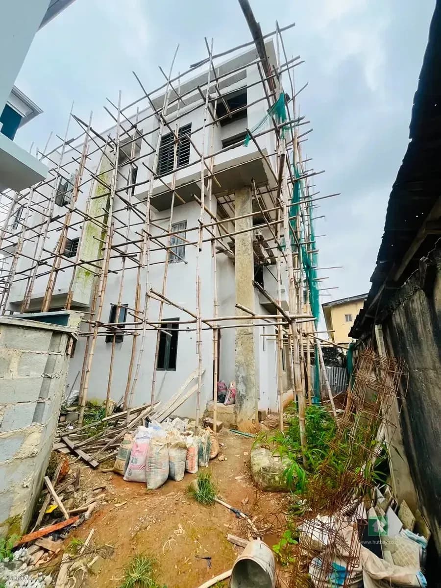 Impressive 5 Bedroom Detached Duplex with Cinema in Ogba, Ikeja