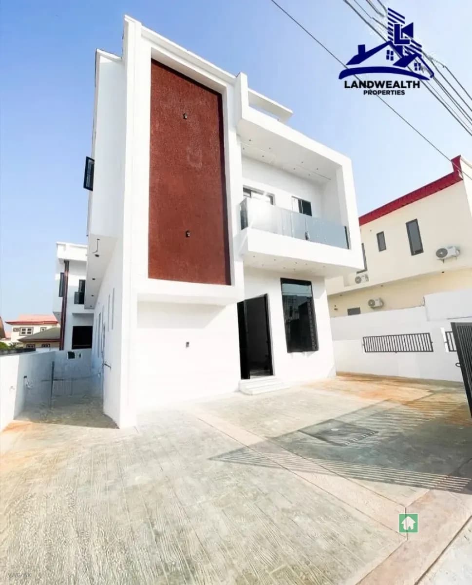 Beautiful 4 Bedroom Detached Home in Sangotedo, Ajah