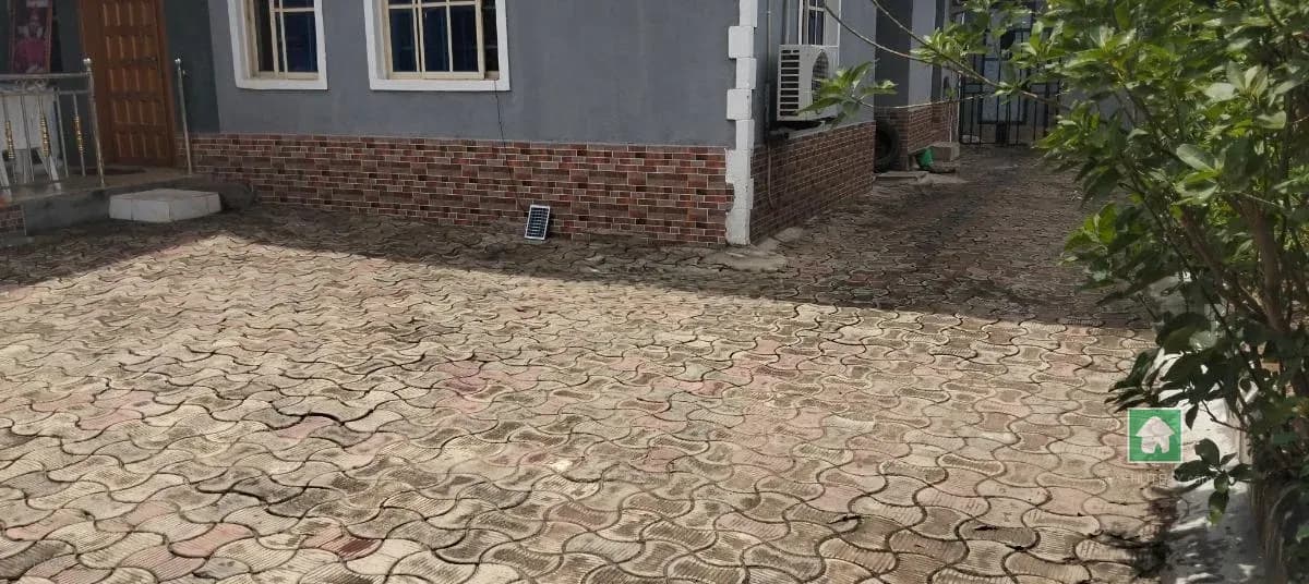 Spacious 5-Bedroom Detached House in Igando, Alimosho, Lagos