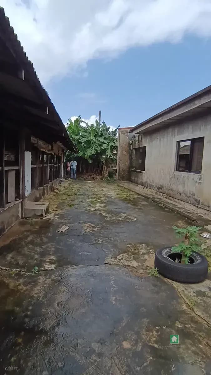 500 sqm Land For Sale in Alimosho, Lagos
