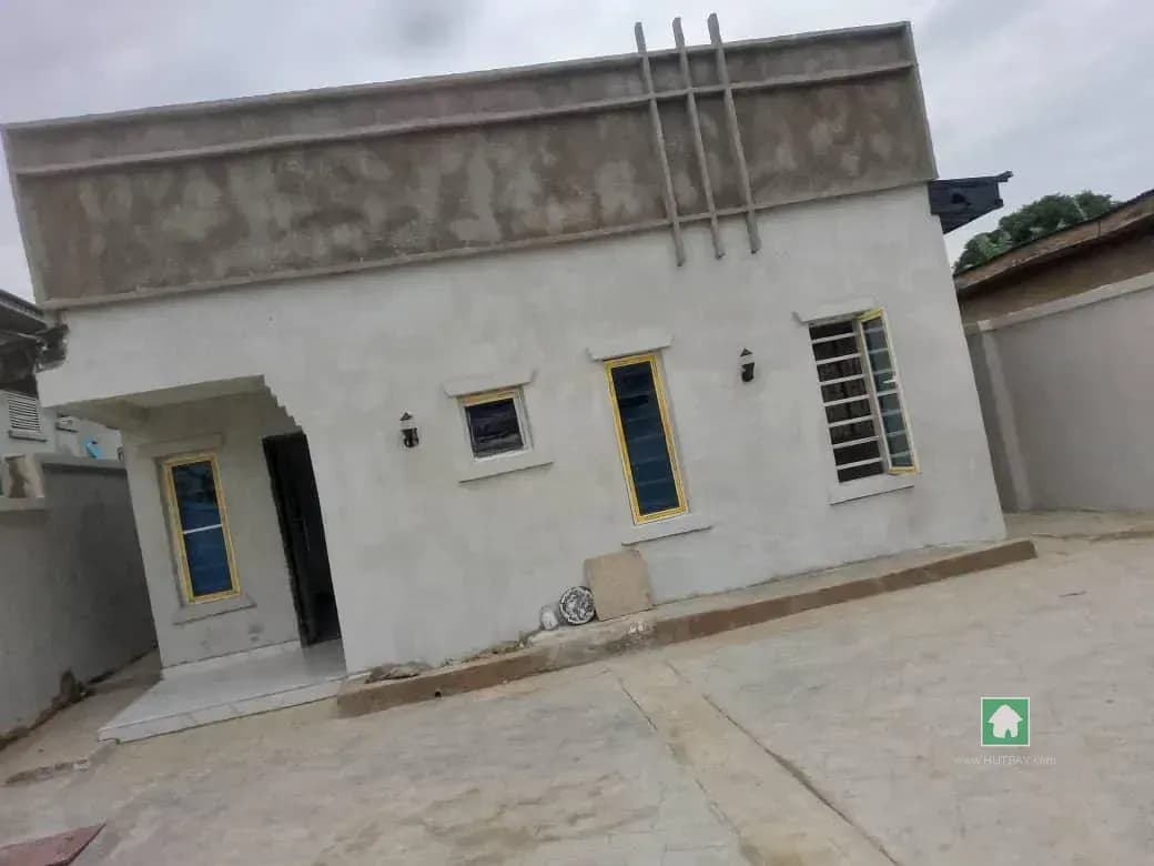 Five-Bedroom House for Sale in Bayota Bus Stop, Ikotun