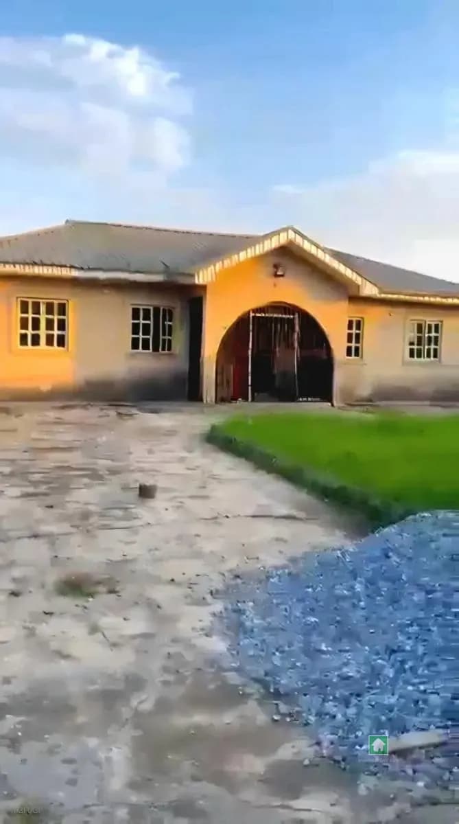 3-Bedroom Bungalow in Abaranje, Ikotun