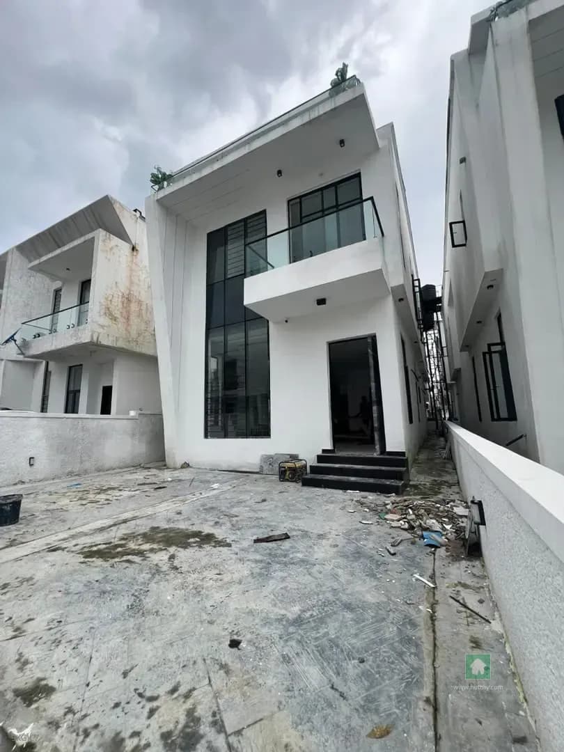 Impressive 5-Bedroom Detached House in Sangotedo, Ajah, Lagos