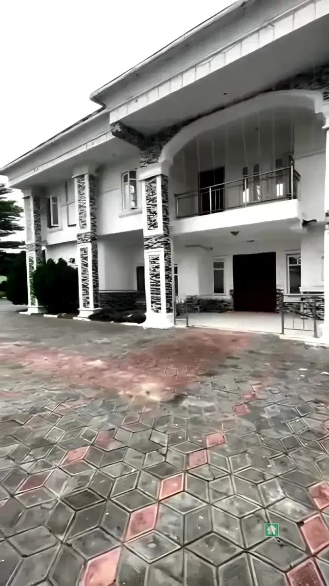 Massive Detached Duplex in Sangotedo, Lagos