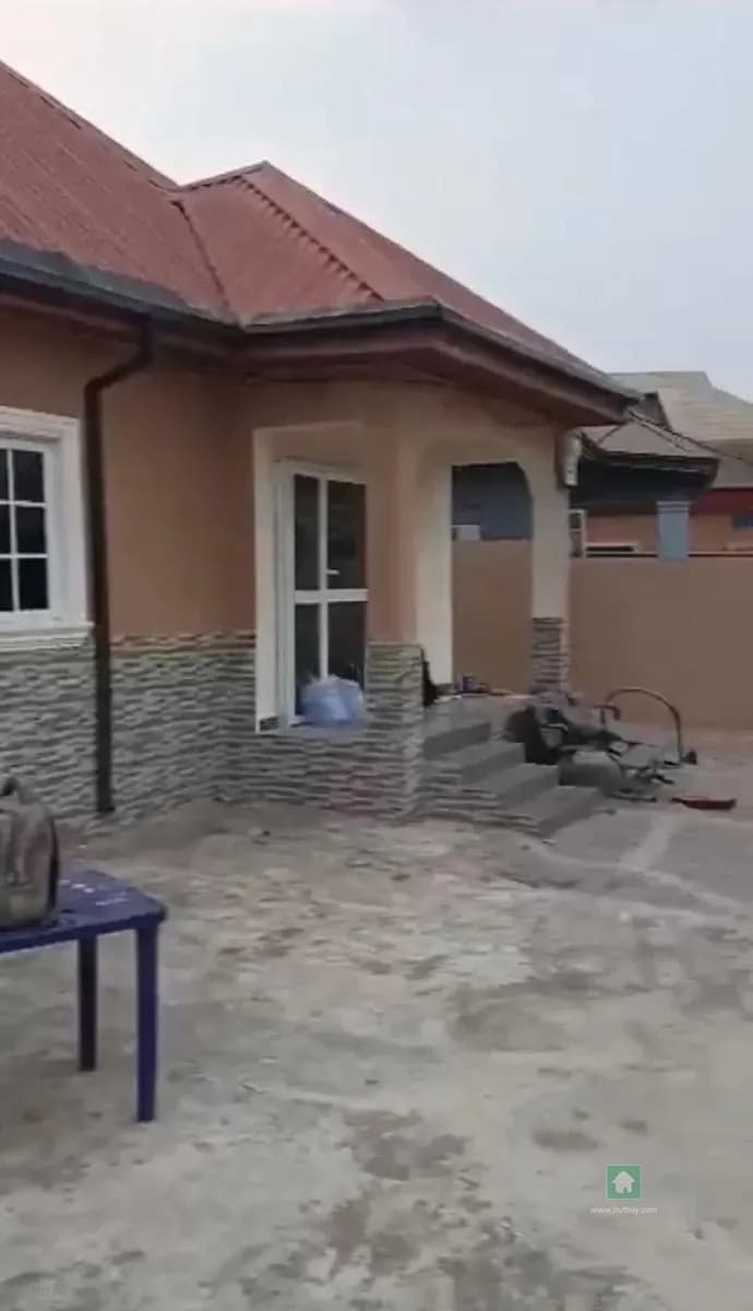 Spacious 4-Bedroom Bungalow in Peace Estate, Ipaja