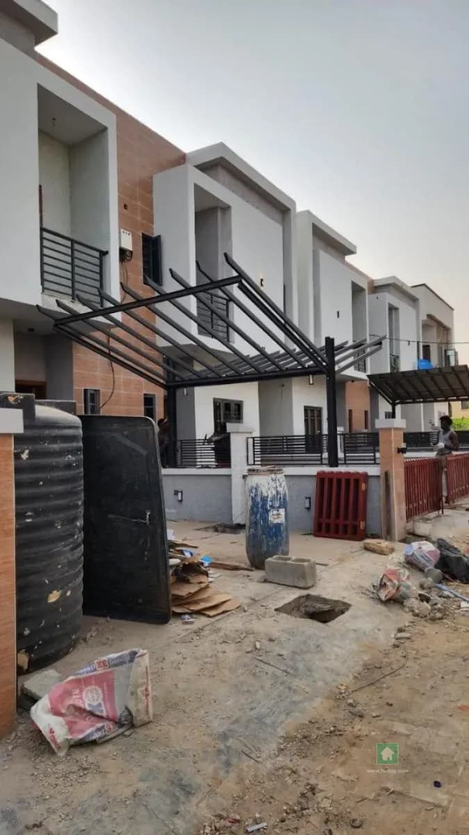 4 Bedroom Semi Detached Duplex in Ipaja, Lagos
