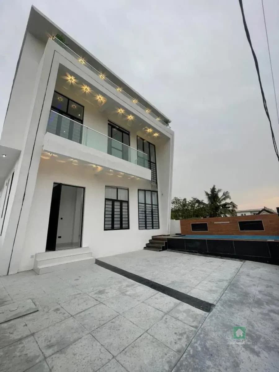 Spacious 5 Bedroom Detached Duplex in Sangotedo, Ajah