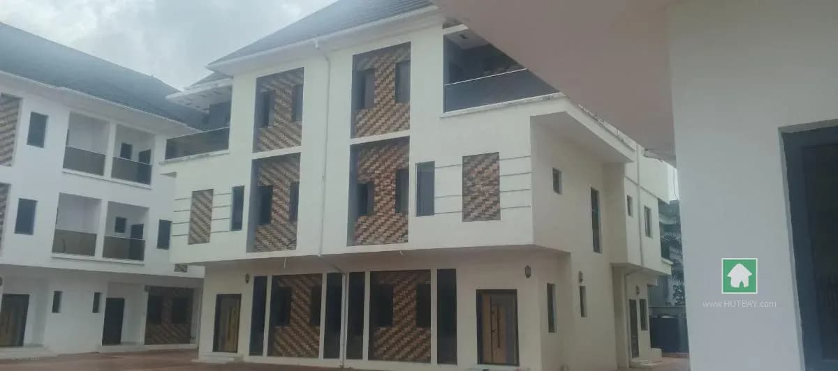 Spacious 4-Bedroom Semi Detached Home in Sangotedo
