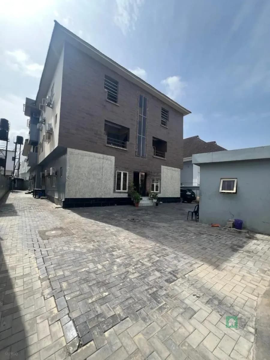 Spacious 4 Bedroom Flat Apartment Available for Rent in Sangotedo, Ajah
