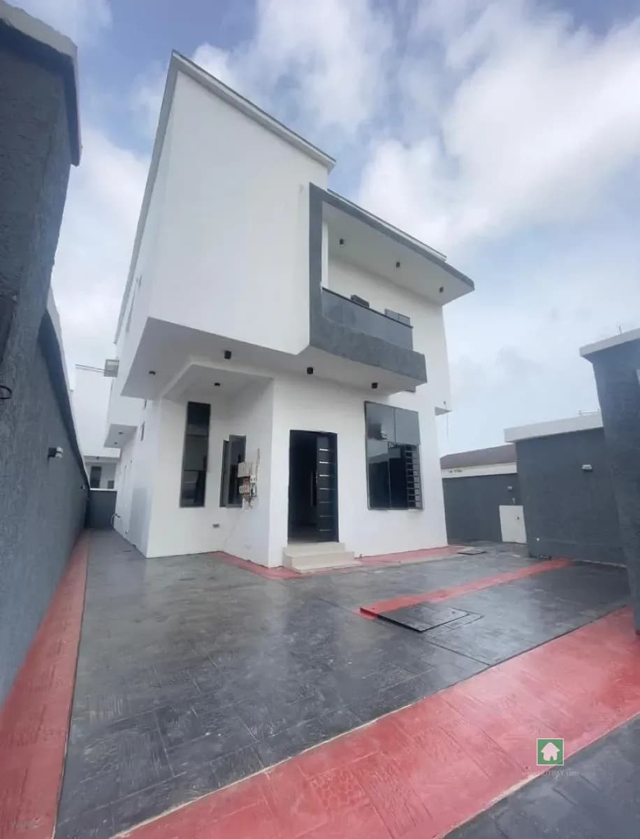 Spacious Detached Duplex in Sangotedo, Lagos