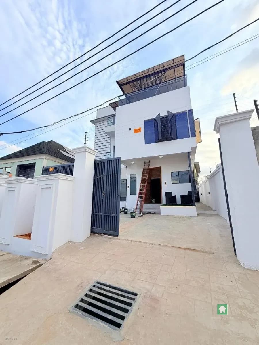 5 Bedroom Detached Duplex in Ogba, Ikeja