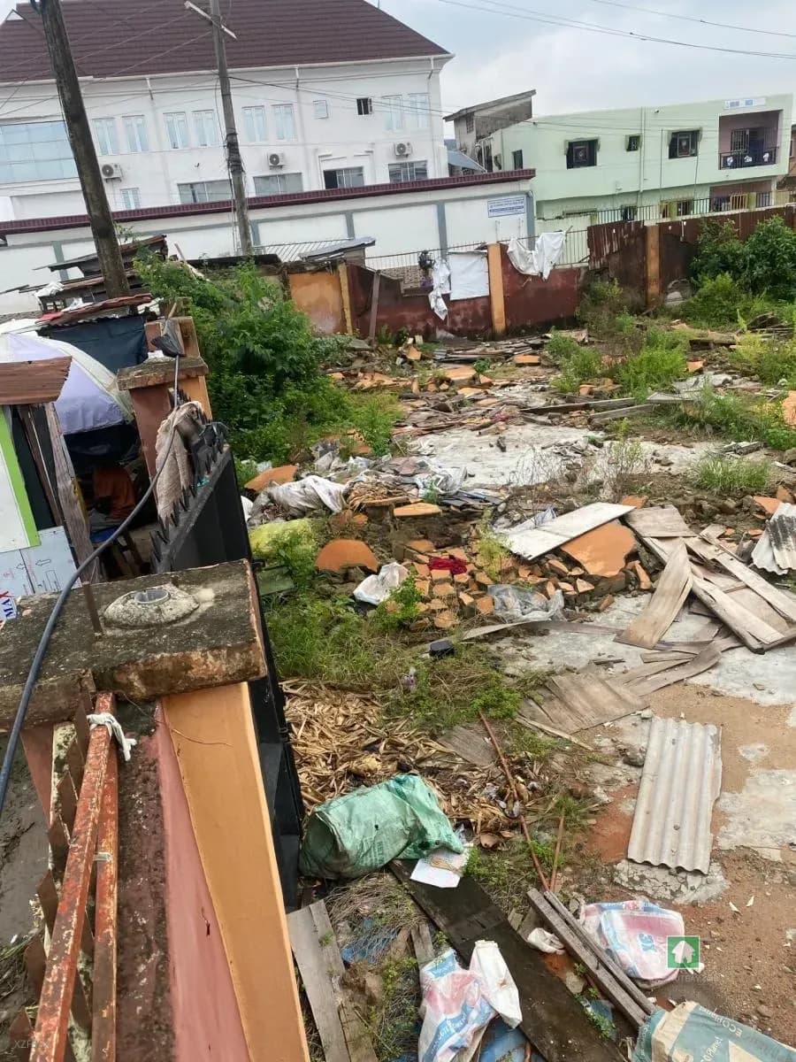 700 sqm Mixed-Use Land in Akowonjo, Alimosho, Lagos