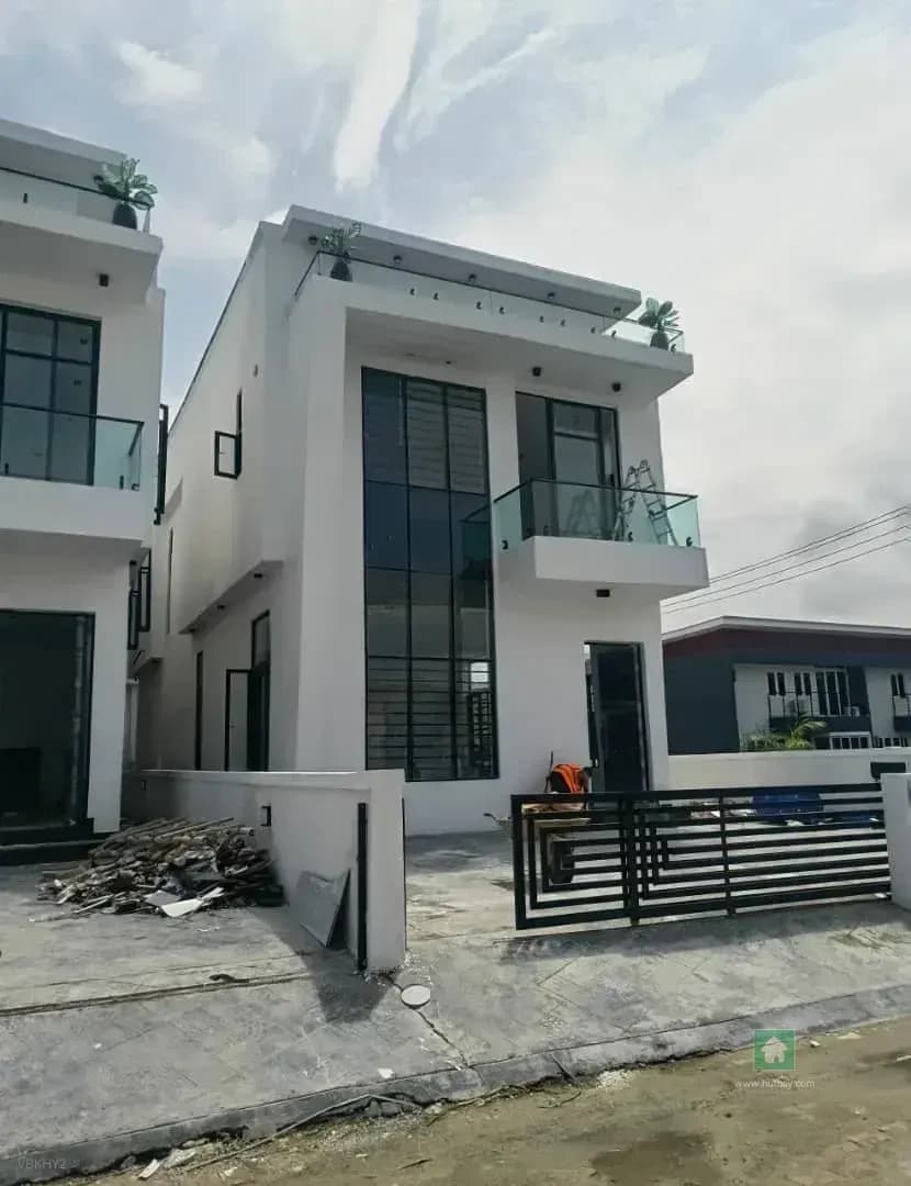 Spacious 5-Bedroom Detached Duplex in Sangotedo, Ajah, Lagos