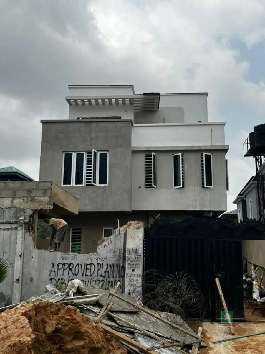Spacious 4 Bedroom Detached Home in Egbeda, Alimosho
