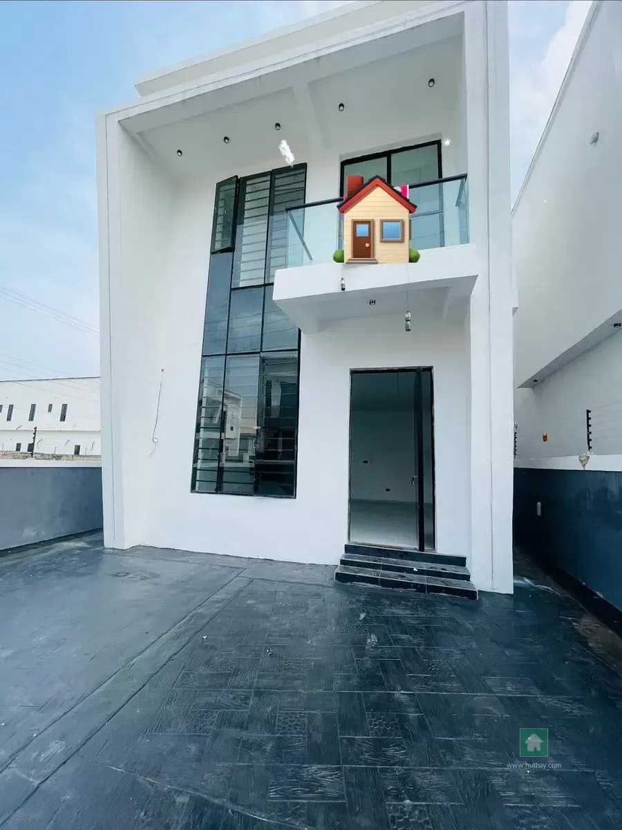 Spacious Detached Duplex with Modern Features in Sangotedo