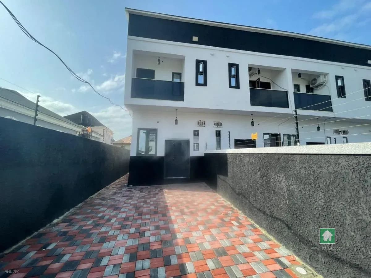Stylish 3 Bedroom Terrace In Sangotedo, Ajah