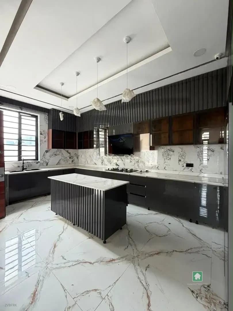Stylish 4-Bedroom Detached House in Sangotedo