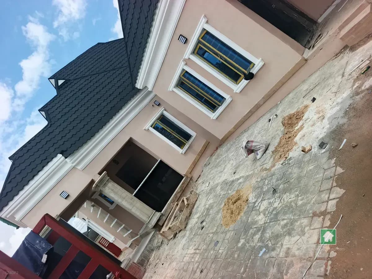 3 Bedroom Flat in Secure Captain David Road, Ipaja